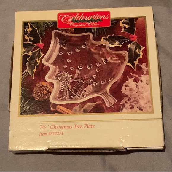 Celebrations Crystal Clear 7 1/2" Christmas Tree Glass Plate - Picture 1 of 12